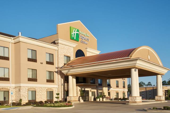 Hotel 4 of 67