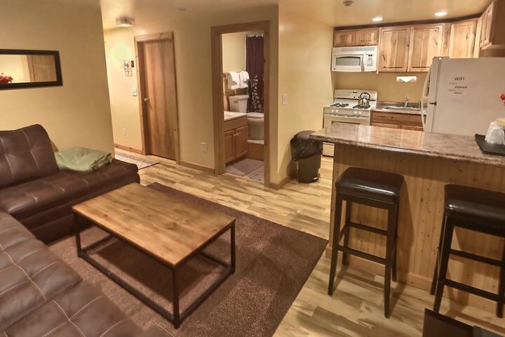 Room 28 of 36