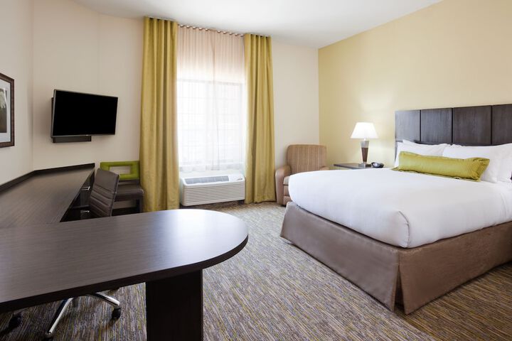 Candlewood Suites Dickinson ND by IHG