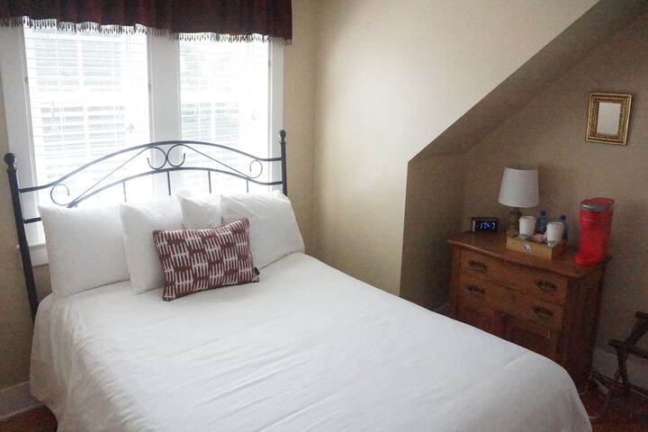 Room 21 of 33