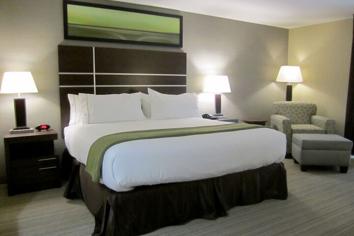 Room 37 of 59