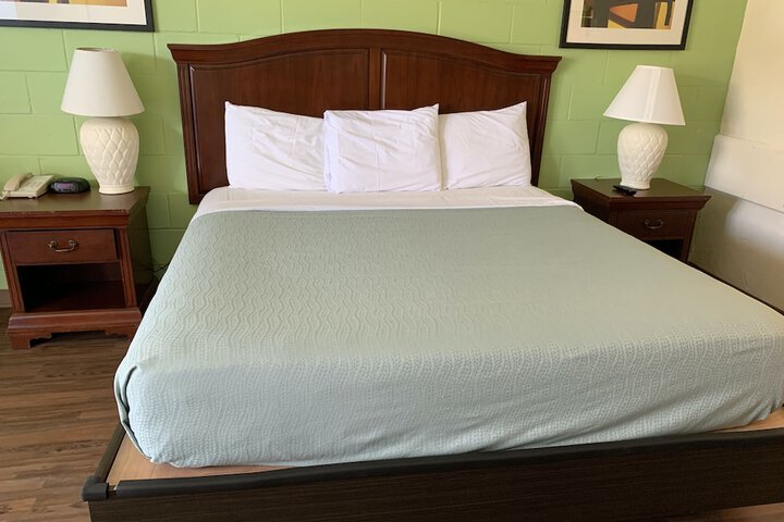 Room 34 of 73