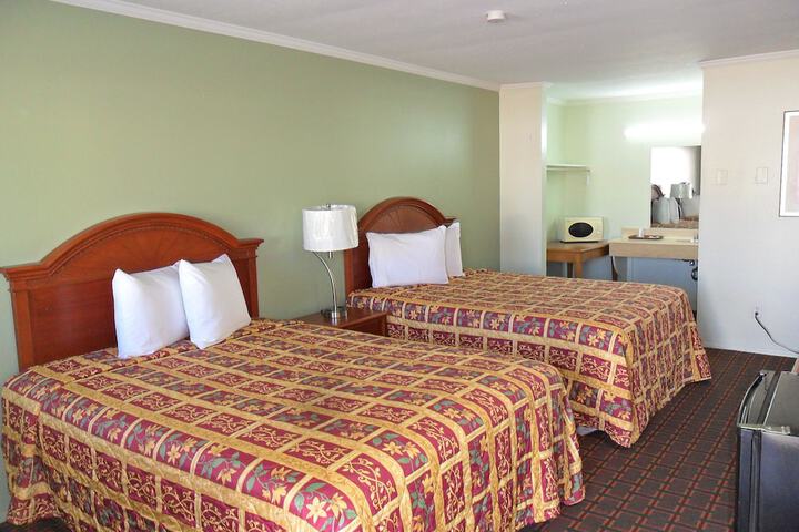 Room 6 of 41