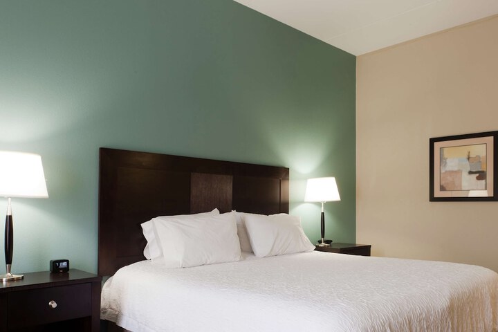 Room 26 of 34