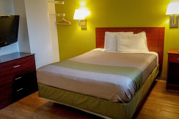 Room 18 of 26
