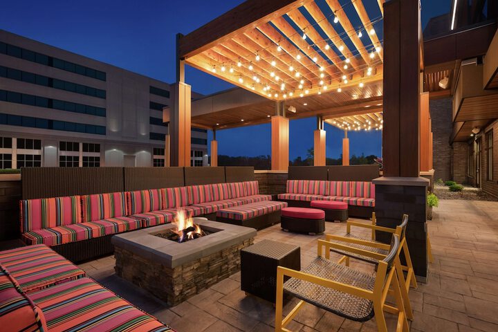 Terrace/Patio 36 of 39