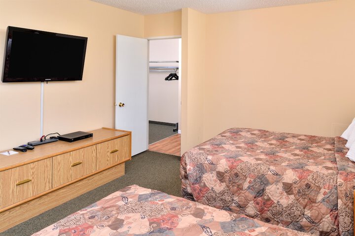 Room 8 of 35