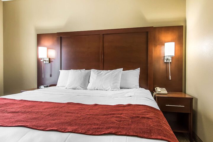 Room 28 of 35