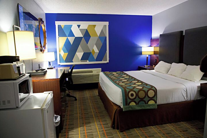 Room 26 of 39