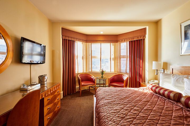 Room 17 of 49