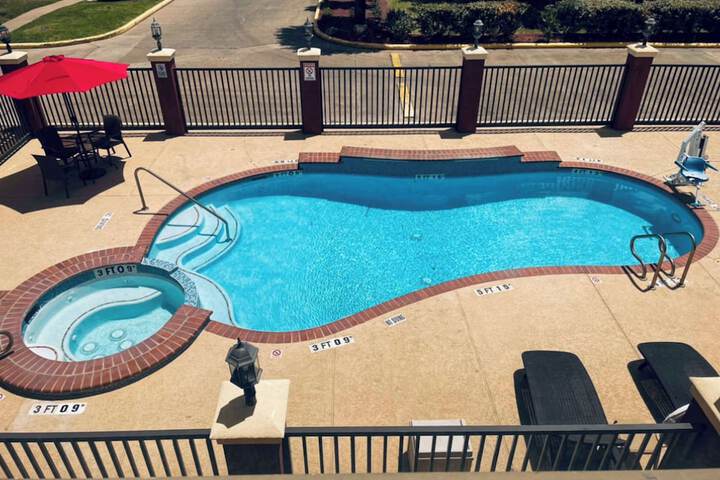Pool 17 of 56