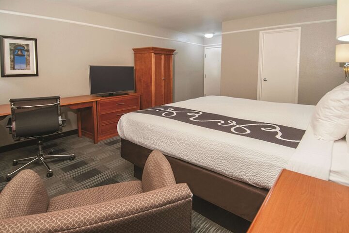 Room 19 of 40