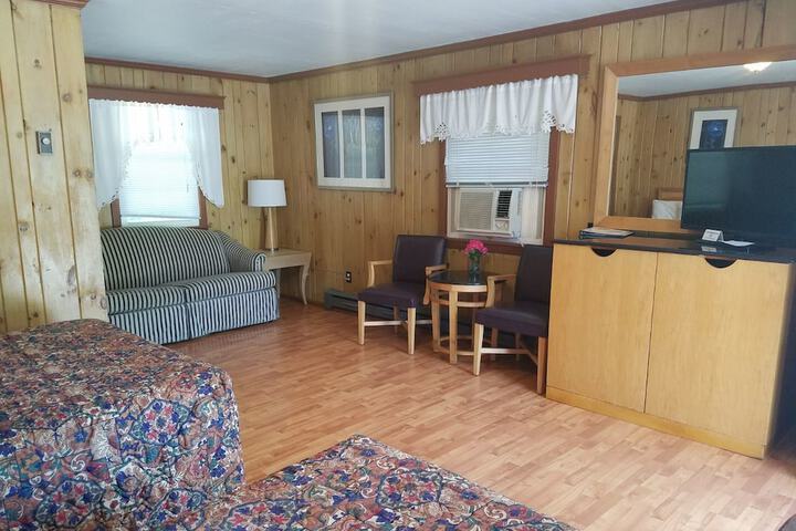 Room 70 of 98