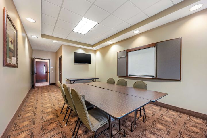 Best Western Plus Grand Island Inn & Suites