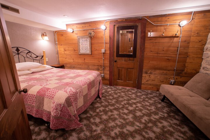 Room 78 of 119