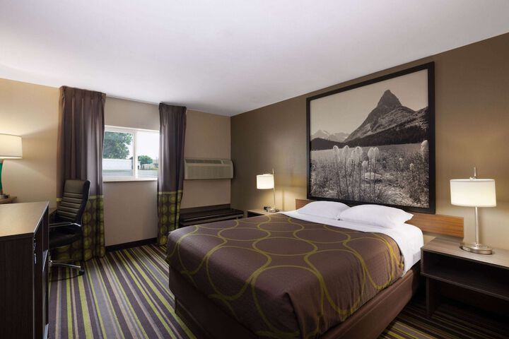 Super 8 by Wyndham Belgrade / Bozeman Airport