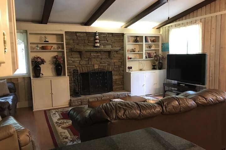 Room 159 of 399