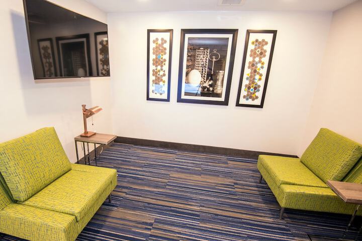 Hotel 3 of 34