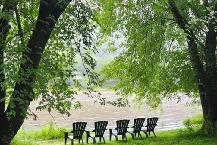 Pocono Dog-Friendly Home on River