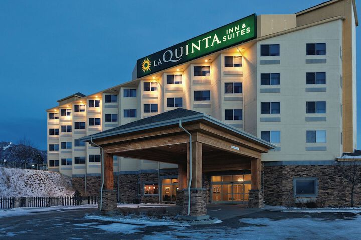 Hotel 4 of 50