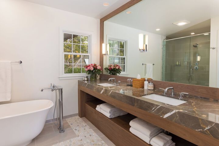 Carmel Beach Hotel