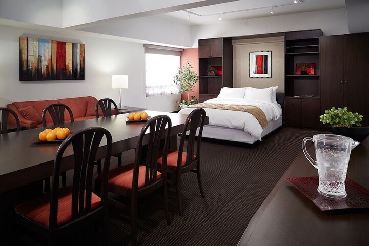 Room 16 of 48