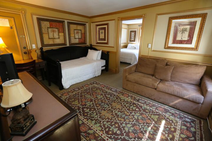 Room 40 of 41