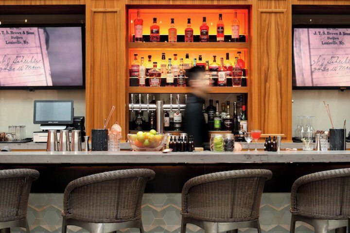 Hotel Distil Autograph Collection