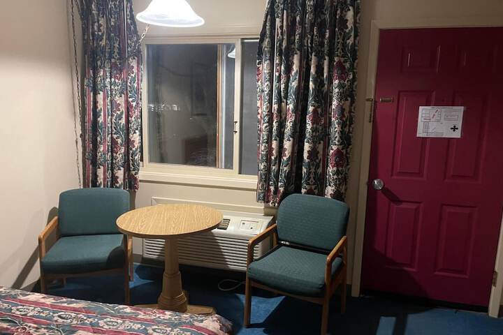 Room 22 of 22