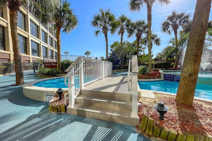 Beach Cove Resort