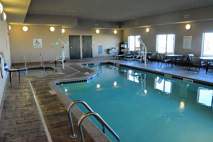 Pool 8 of 43