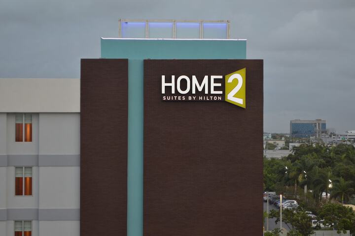 Hotel 2 of 35
