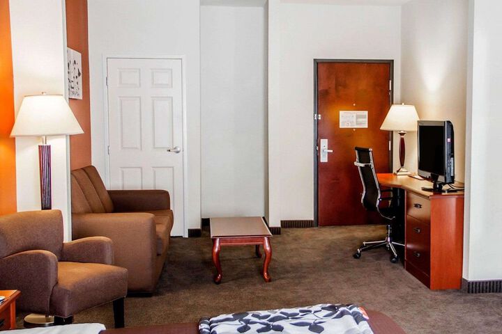 Room 50 of 77