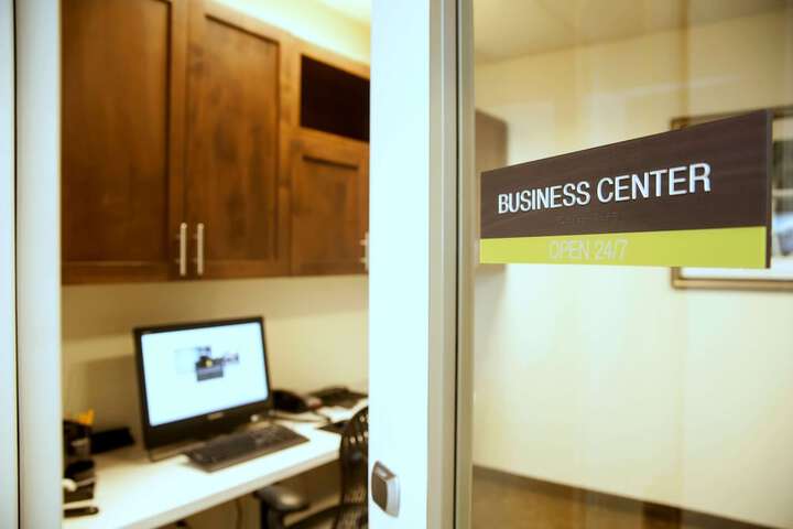 Business Center 72 of 72