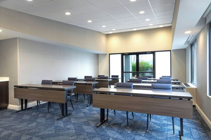 Courtyard by Marriott Burlington Williston
