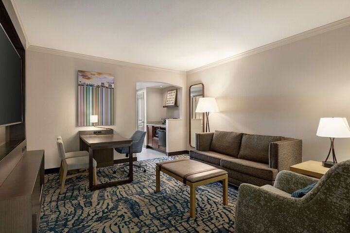 Room 44 of 108