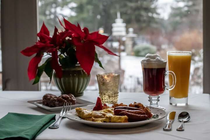 Breakfast/Coffee Service 35 of 73