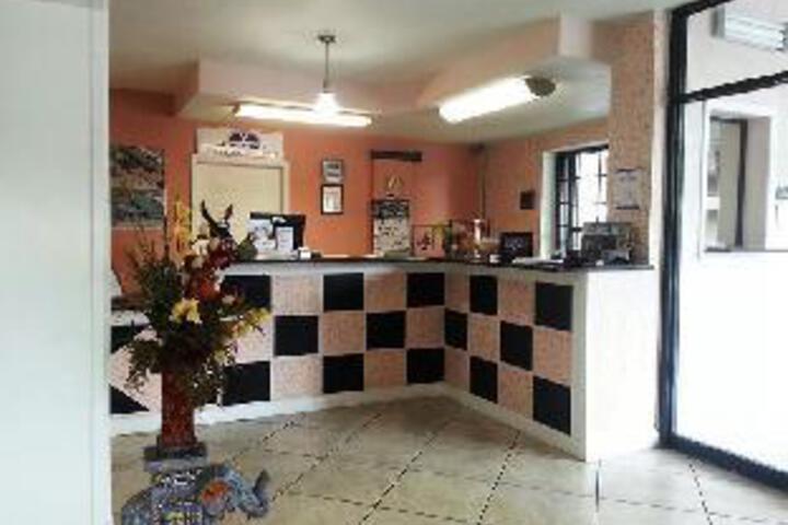 Americas Best Value Inn Lawrenceburg