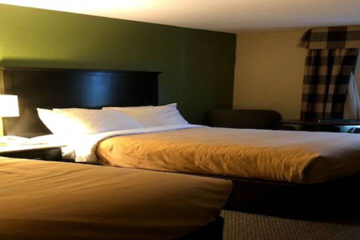Room 11 of 13