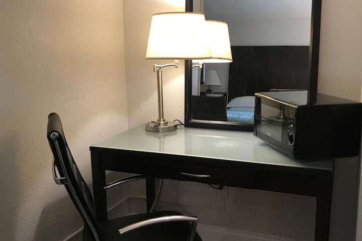 Room 13 of 25