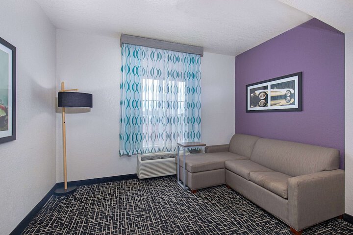 Room 60 of 73