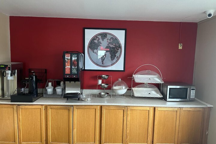 Breakfast/Coffee Service 18 of 19