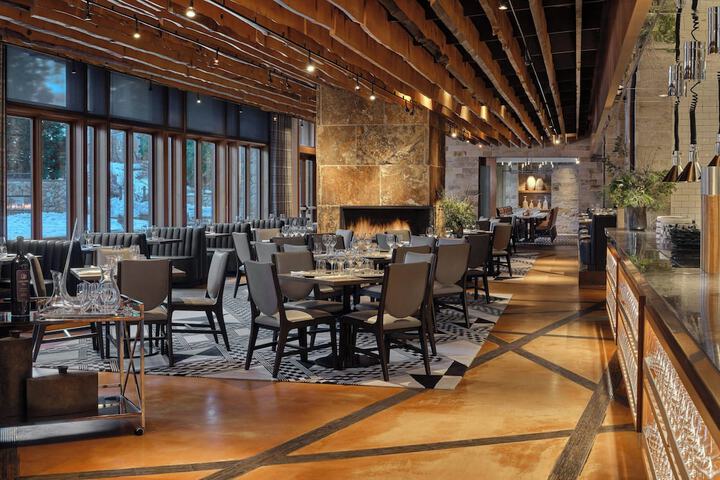 The Ritz-Carlton Lake Tahoe