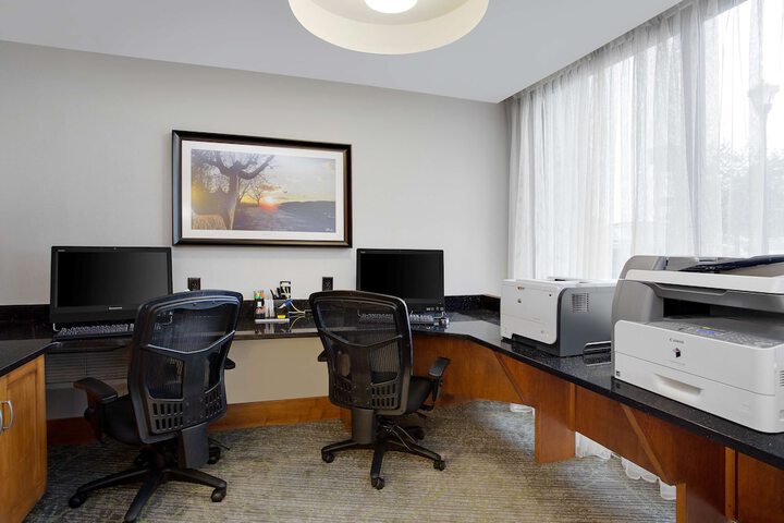 Business Center 41 of 41