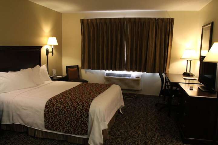 Room 12 of 23