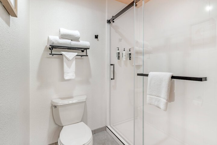 The Sandman Santa Rosa Sonoma an Ascend Collection Hotel