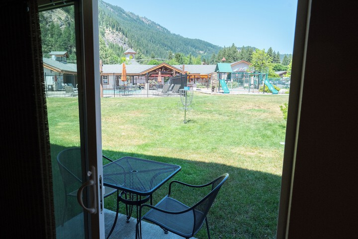 Icicle Village Resort