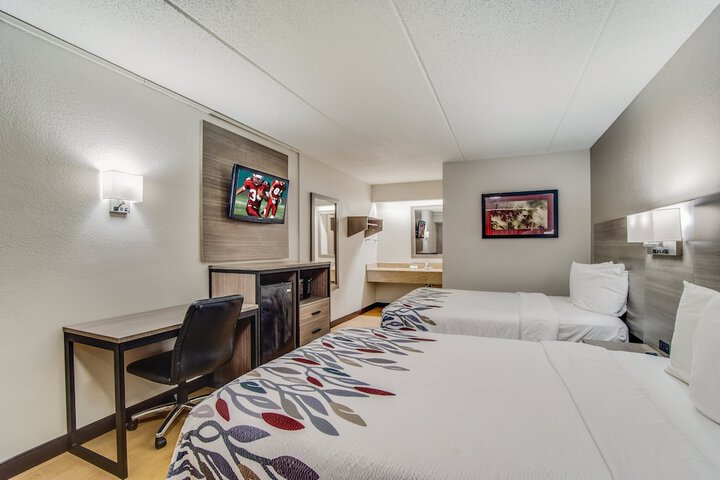 Room 22 of 36
