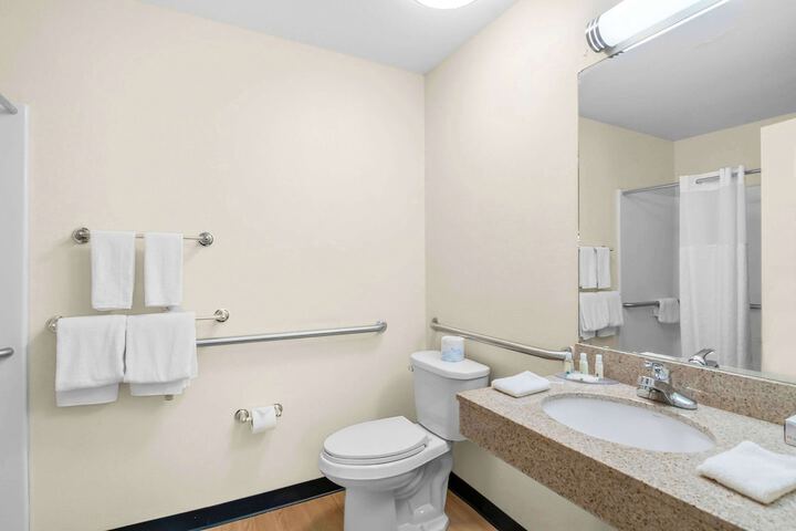 Quality Inn Queensbury - Lake George Area