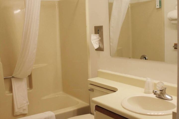 Room 44 of 80